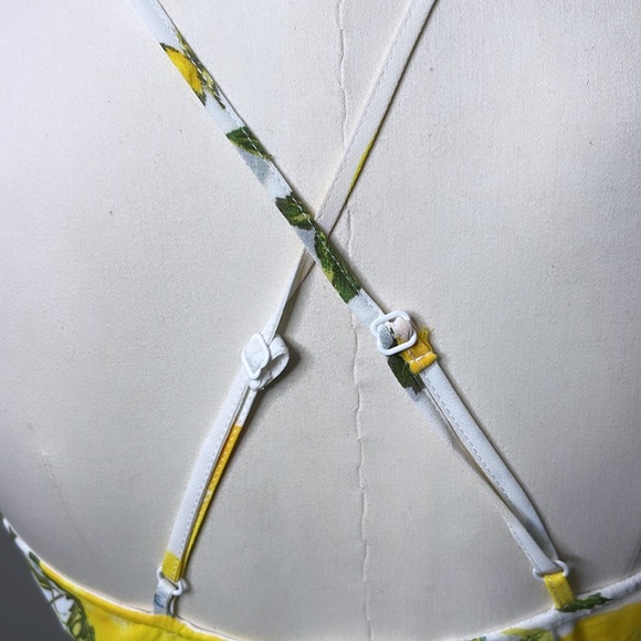 Maxi Lemon Print dress with crisscrossed back - Picture 5 of 12